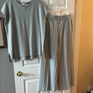 Gray/blue Sleeveless Sweater and Wide-Leg Pants Set